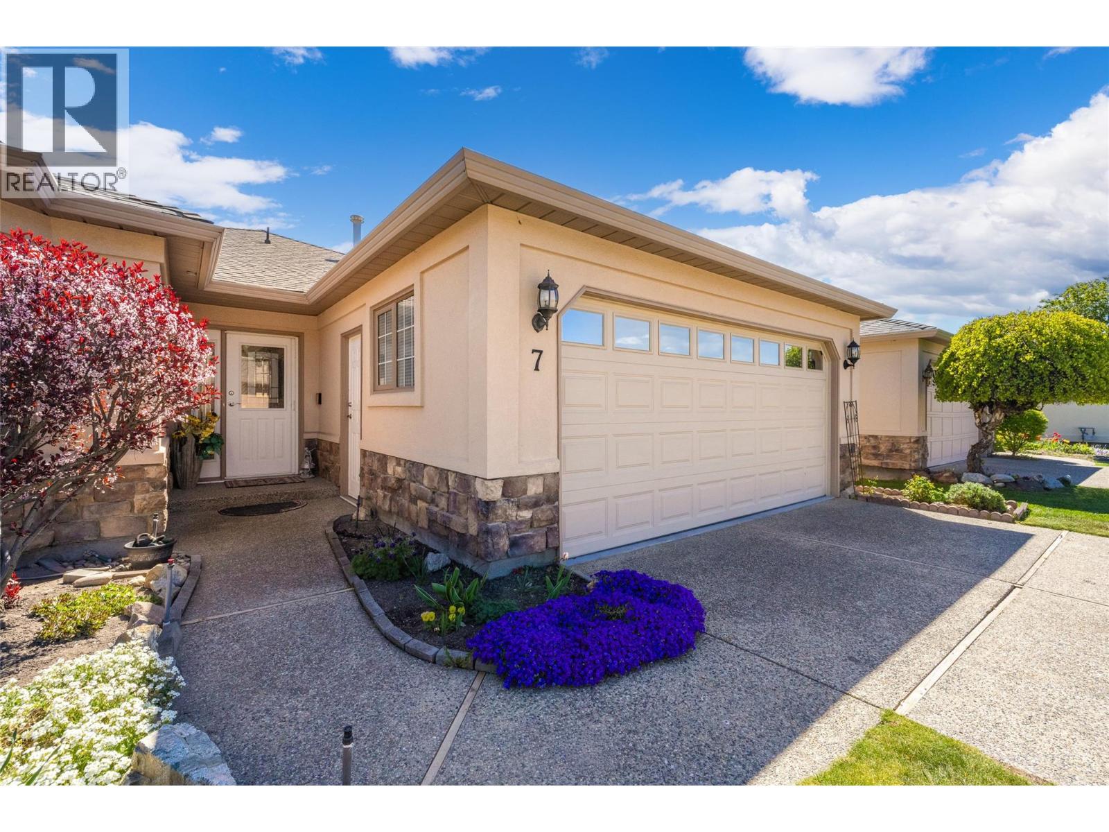 595 Yates Road Unit# 7, Kelowna, British Columbia  V1V 1P8 - Photo 3 - 10385660