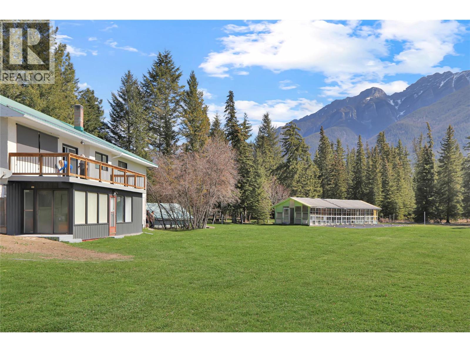 3526 Island Pond Road, Skookumchuck, British Columbia  V0B 2E0 - Photo 59 - 10385283