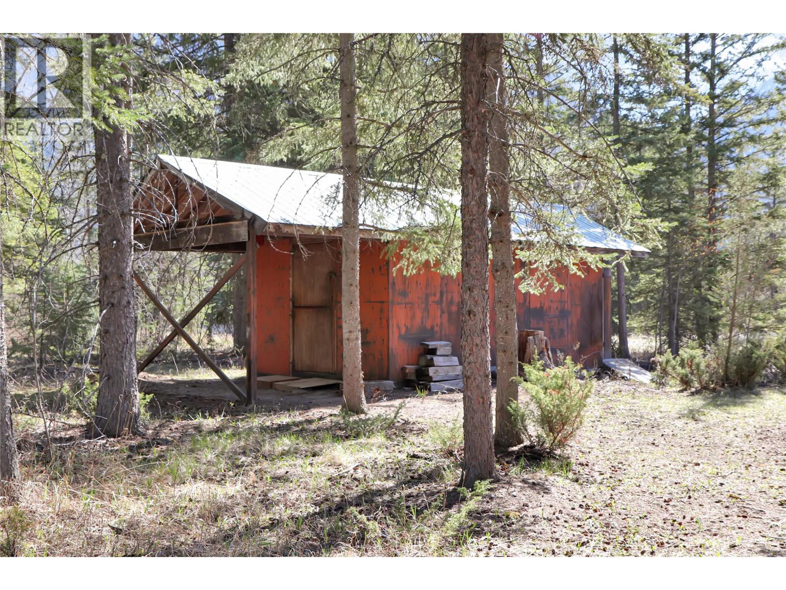 3526 Island Pond Road, Skookumchuck, British Columbia  V0B 2E0 - Photo 62 - 10385283