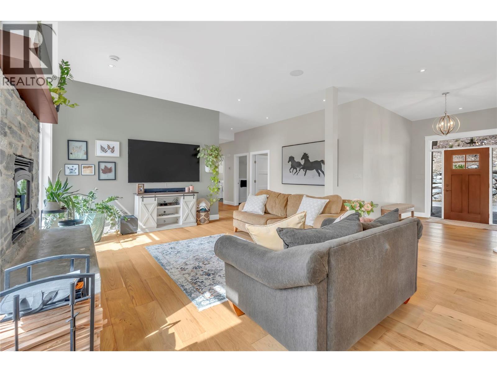 8388 Princeton Summerland Road, Summerland, British Columbia  V0H 1Z8 - Photo 16 - 10385815