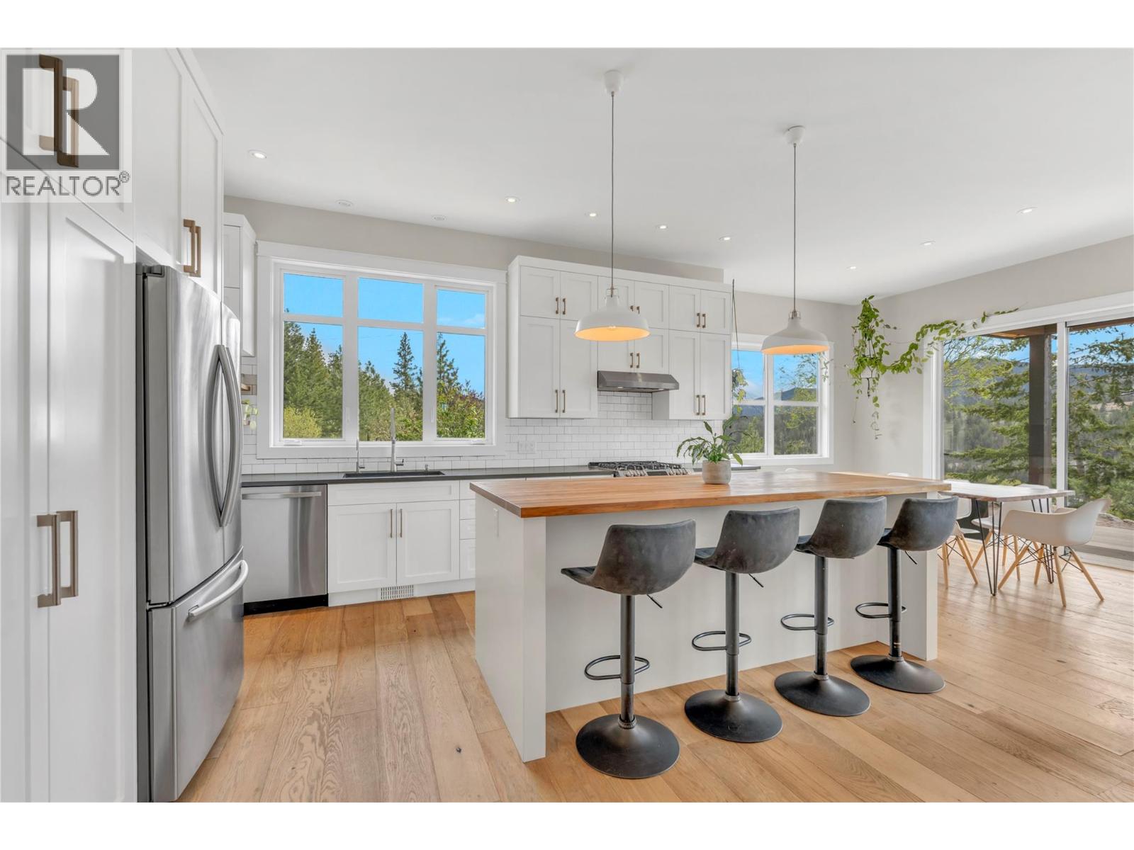 8388 Princeton Summerland Road, Summerland, British Columbia  V0H 1Z8 - Photo 3 - 10385815