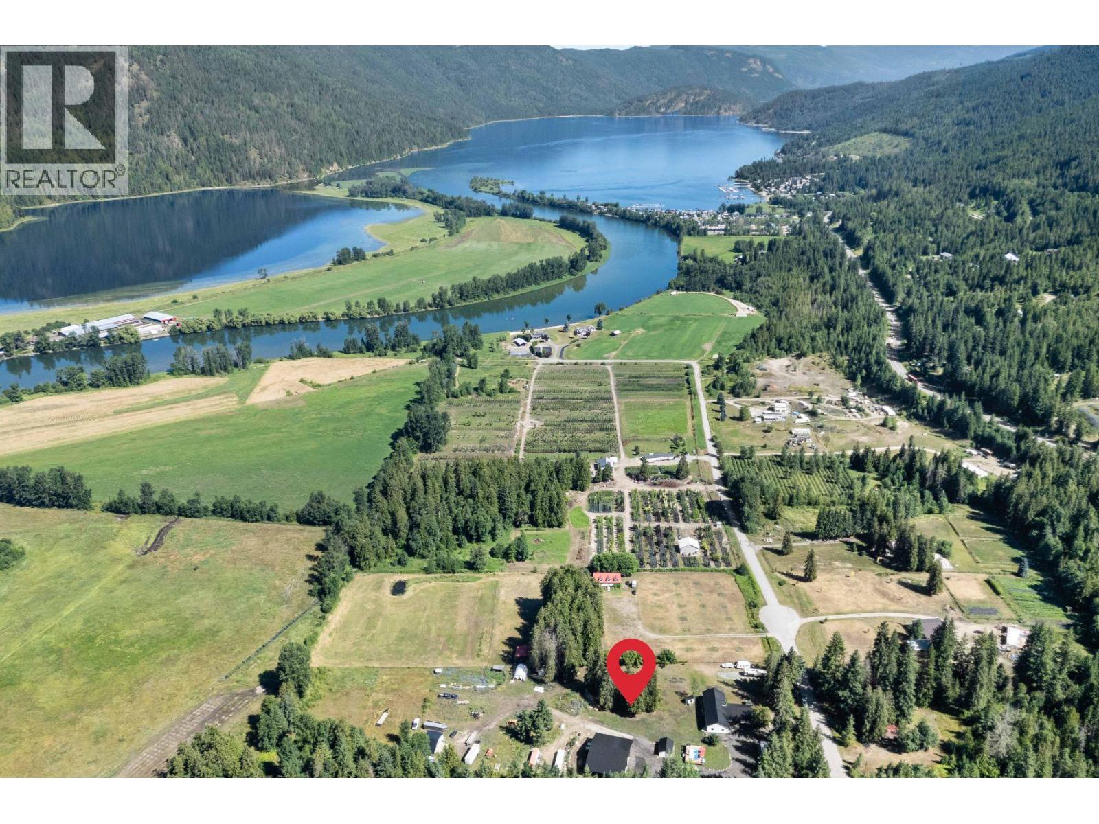 22 Parsons Road, mara, British Columbia
