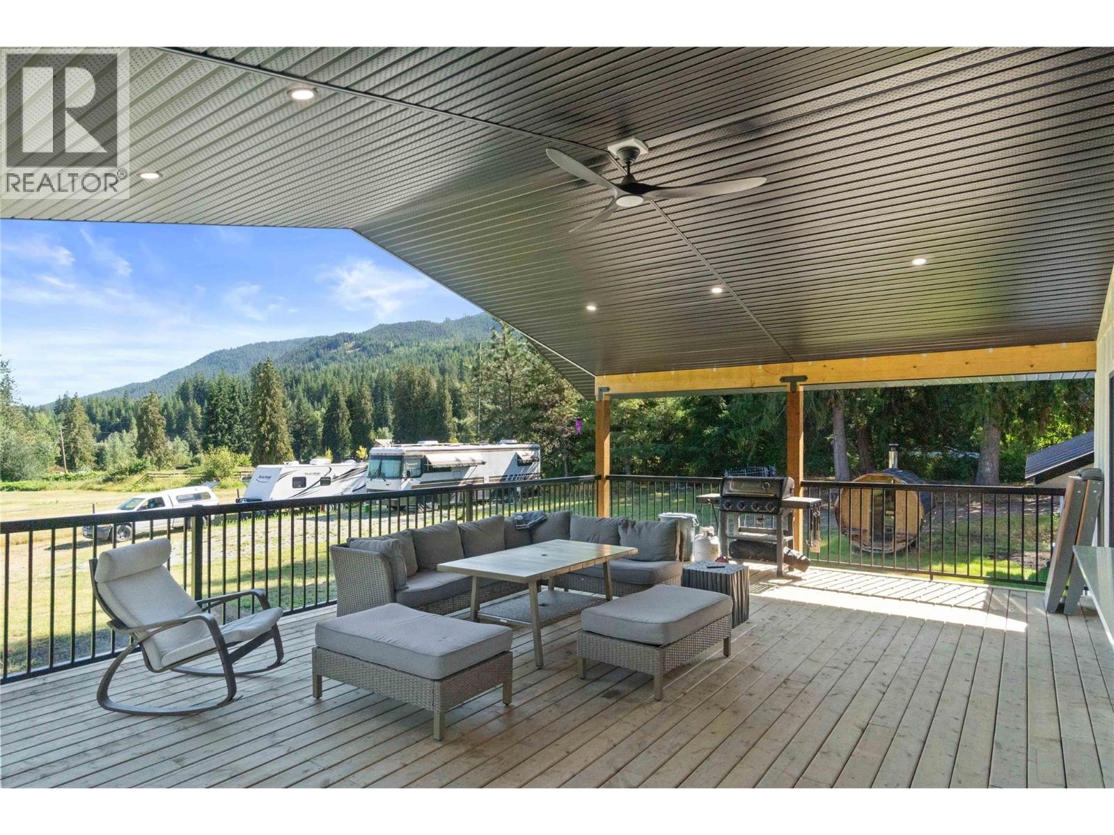22 Parsons Road, Mara, British Columbia  V0E 2K0 - Photo 49 - 10385680