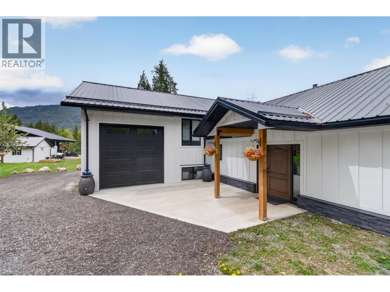22 Parsons Road, Mara, British Columbia  V0E 2K0 - Photo 71 - 10385680