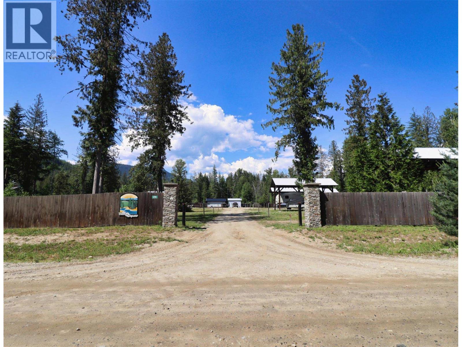1701 Ireland Road Unit# 12, Seymour Arm, British Columbia  V0E 1M9 - Photo 15 - 10385061