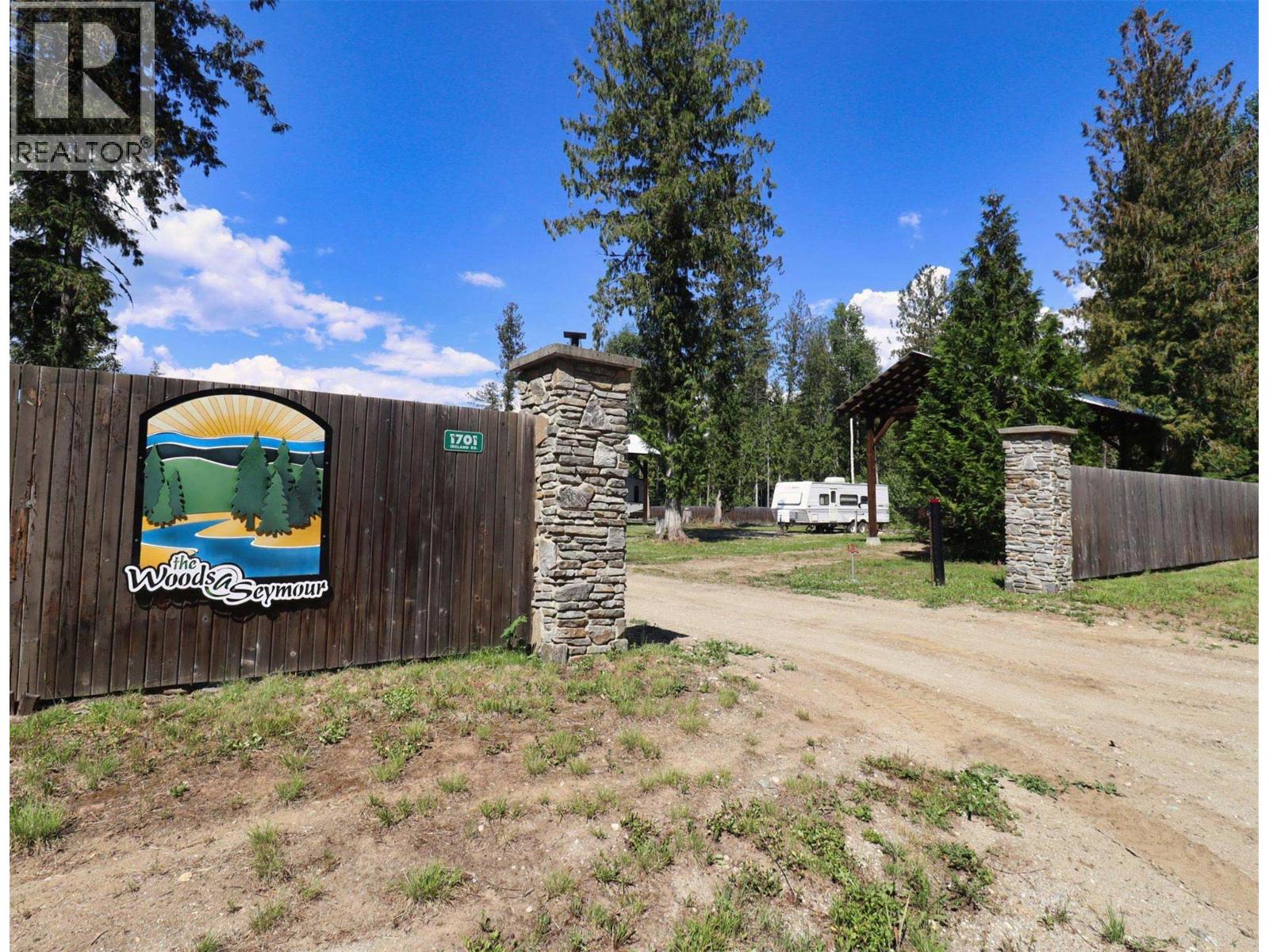1701 Ireland Road Unit# 12, Seymour Arm, British Columbia  V0E 1M9 - Photo 4 - 10385061