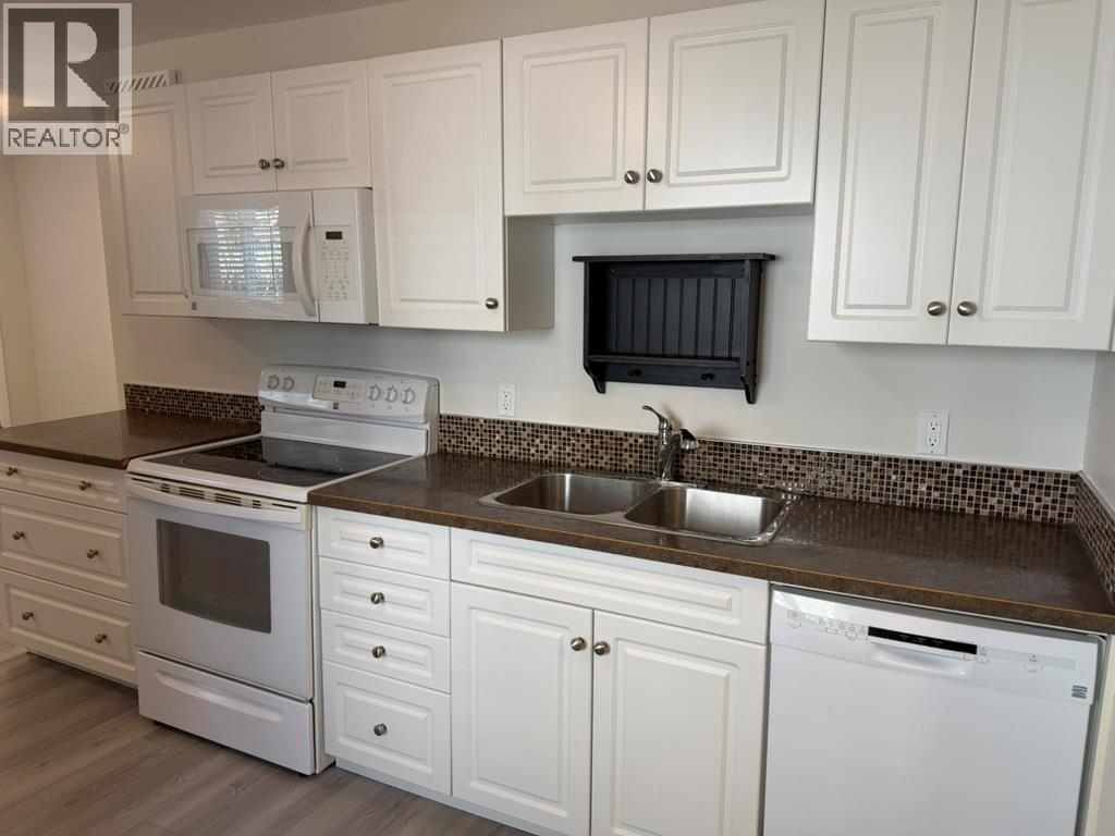 309 100a Avenue, Dawson Creek, British Columbia  V1G 1X5 - Photo 10 - 10385706