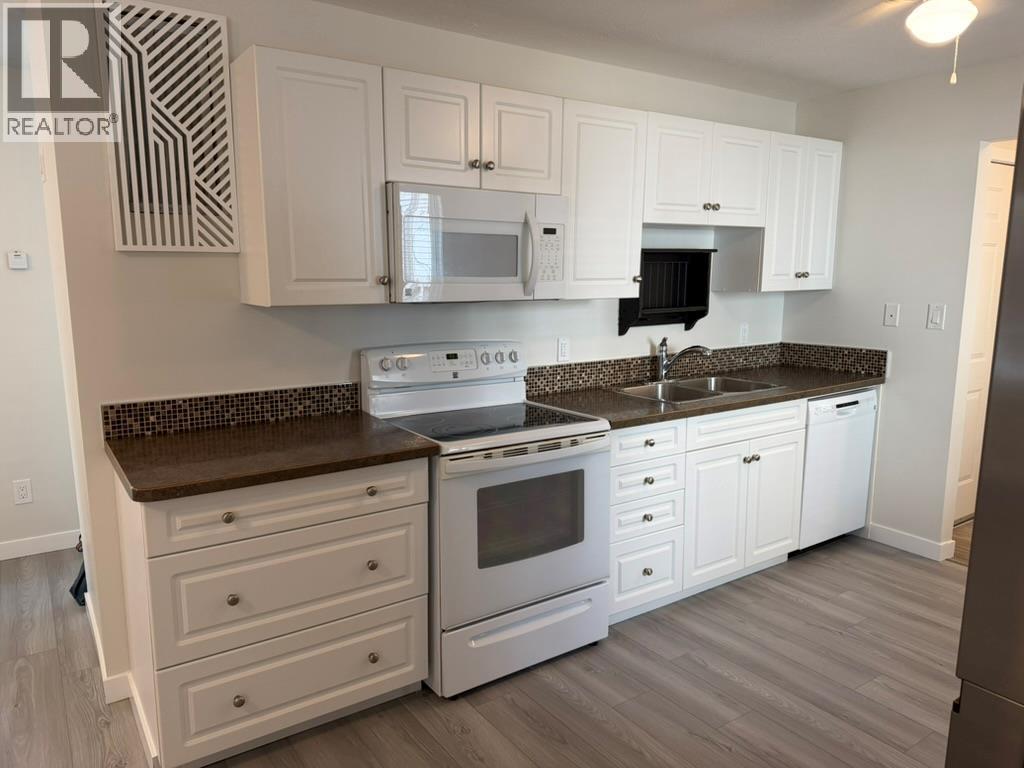 309 100a Avenue, Dawson Creek, British Columbia  V1G 1X5 - Photo 12 - 10385706