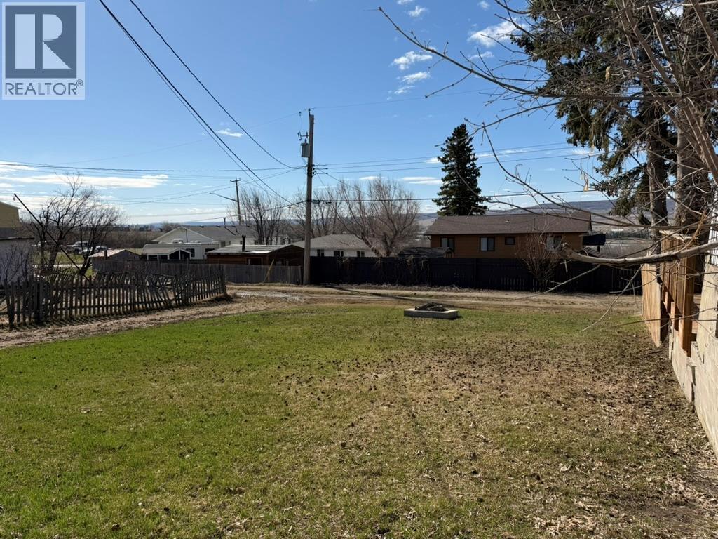 309 100a Avenue, Dawson Creek, British Columbia  V1G 1X5 - Photo 2 - 10385706