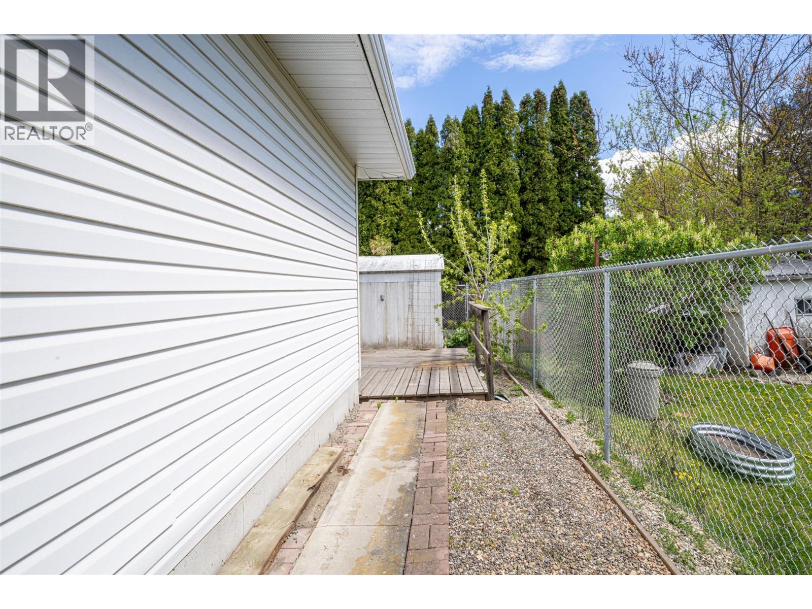 2716 Wolfenden Terrace Unit# 1, Armstrong, British Columbia  V4Y 2A6 - Photo 33 - 10385796