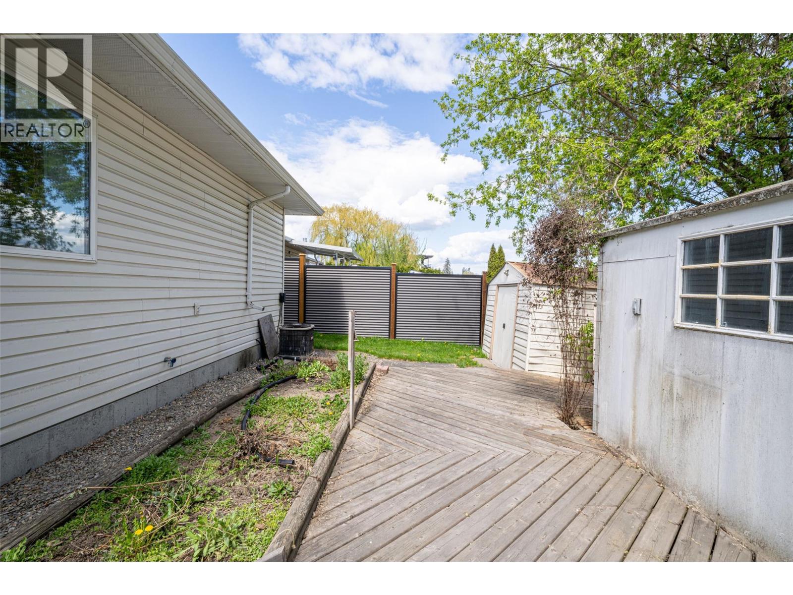 2716 Wolfenden Terrace Unit# 1, Armstrong, British Columbia  V4Y 2A6 - Photo 36 - 10385796