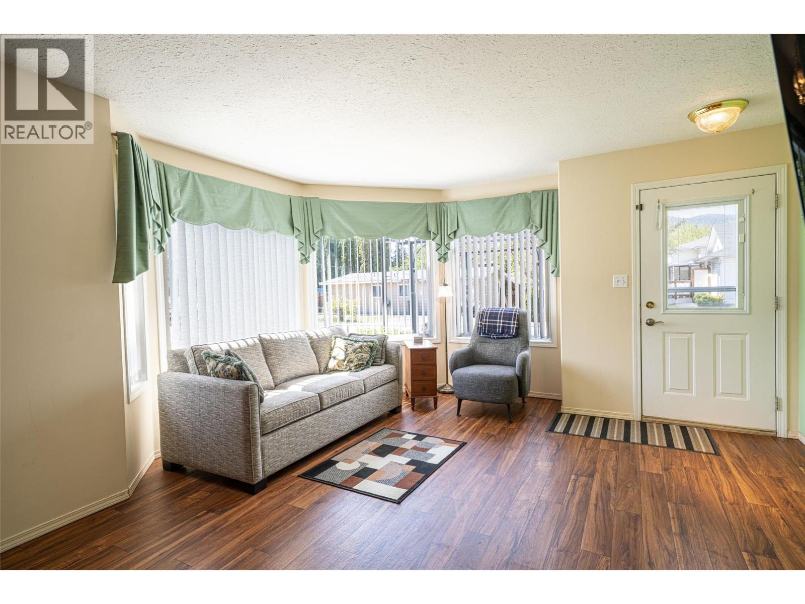 2716 Wolfenden Terrace Unit# 1, Armstrong, British Columbia  V4Y 2A6 - Photo 4 - 10385796