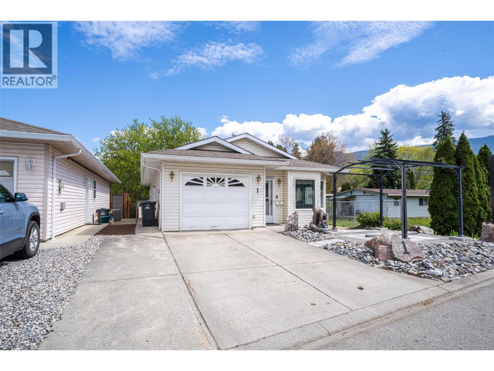 2716 Wolfenden Terrace Unit# 1, Armstrong, British Columbia  V4Y 2A6 - Photo 42 - 10385796