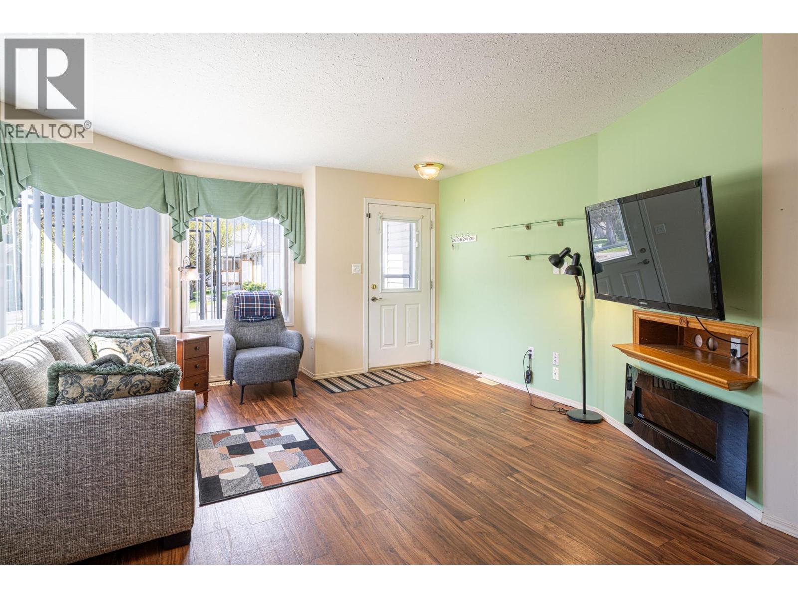 2716 Wolfenden Terrace Unit# 1, Armstrong, British Columbia  V4Y 2A6 - Photo 5 - 10385796