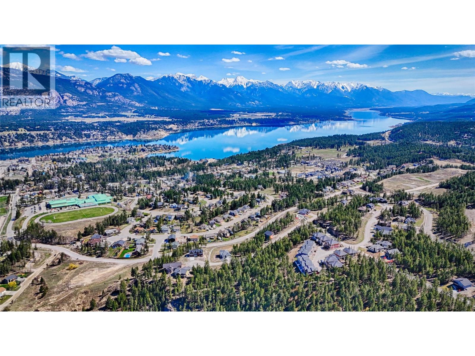 1904 Pineridge Mountain Link Unit# 6, Invermere, British Columbia  V0A 1K4 - Photo 2 - 10385811