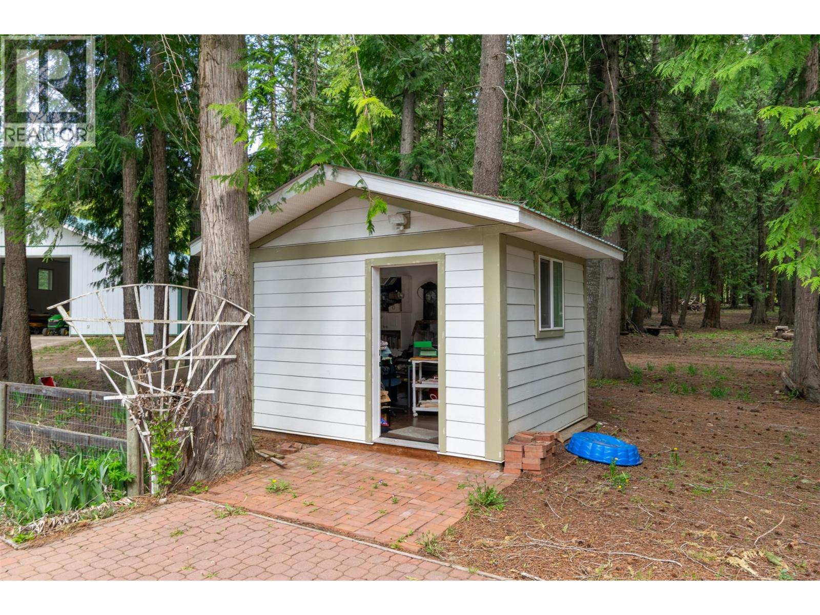 741 Enderby Mabel Lake Road, Enderby, British Columbia  V4Y 4K5 - Photo 45 - 10385544
