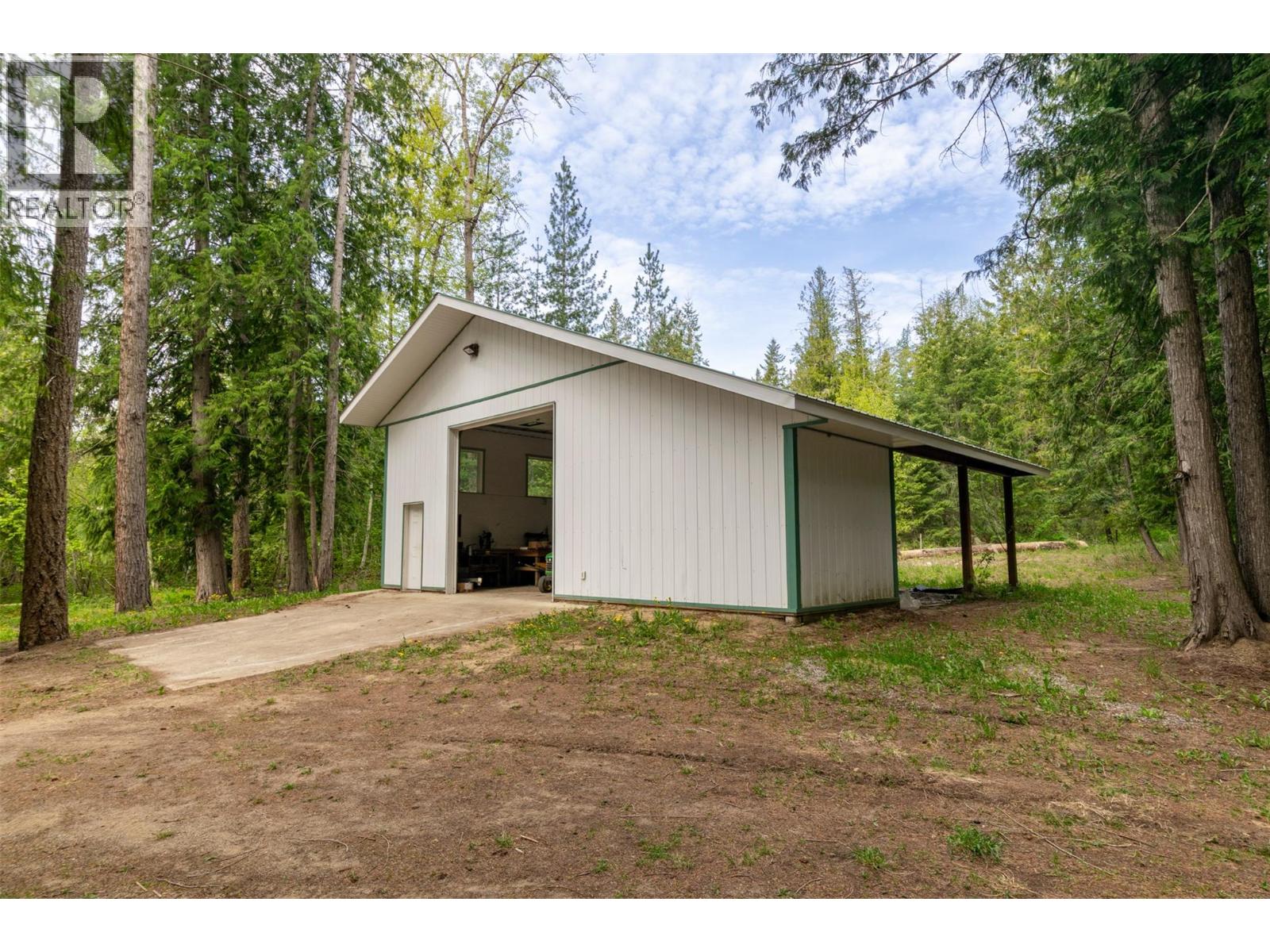 741 Enderby Mabel Lake Road, Enderby, British Columbia  V4Y 4K5 - Photo 49 - 10385544