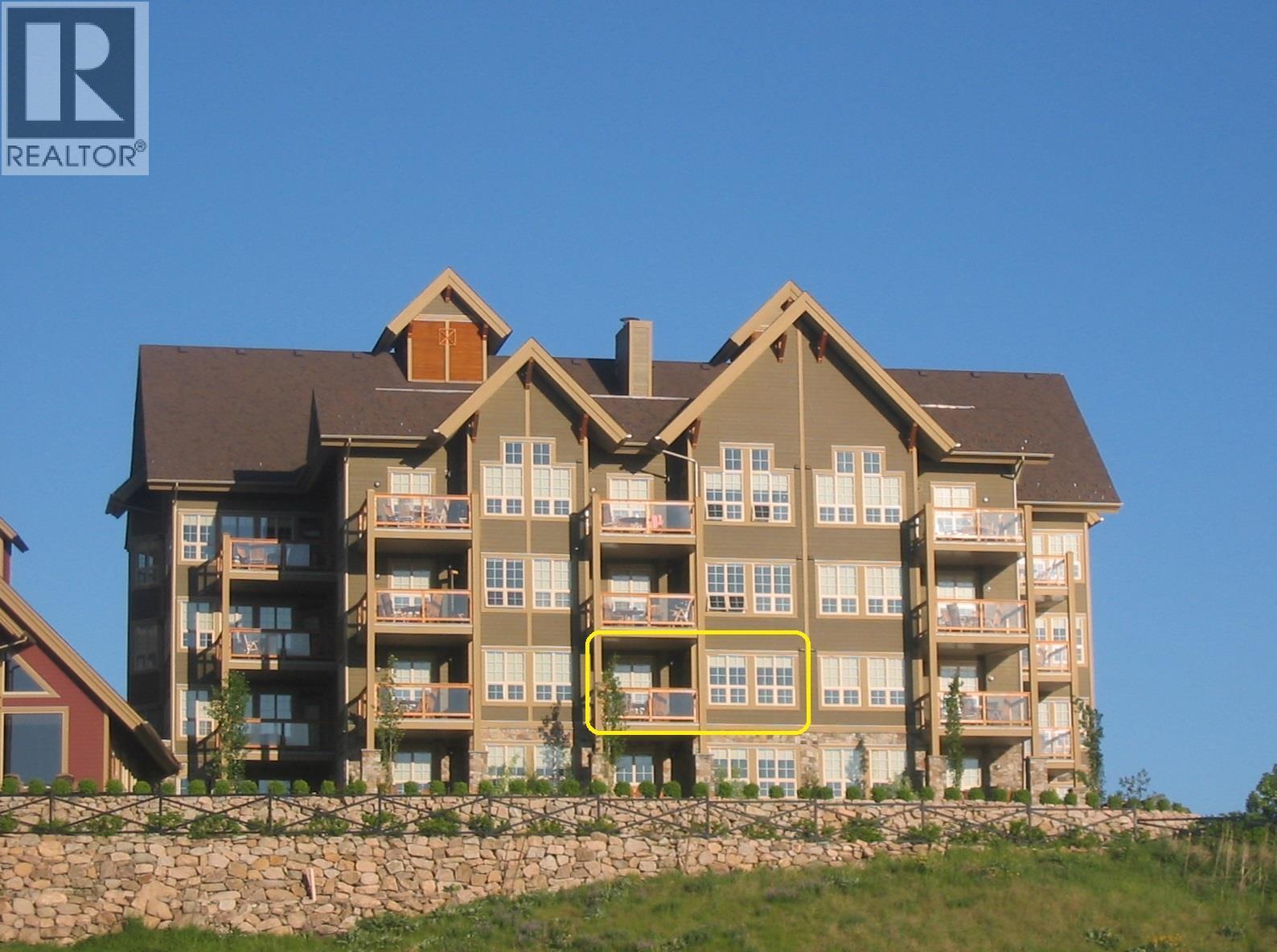 107 Village Centre Court Unit# 214, Vernon, British Columbia  V1H 1Y8 - Photo 2 - 10385848