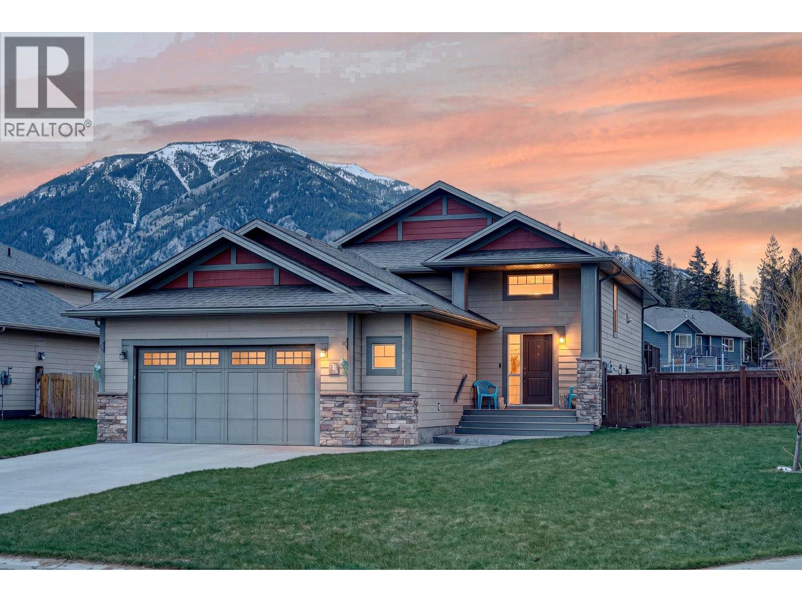 2309 Falcon Court, Sparwood, British Columbia  V0B 2G2 - Photo 40 - 10384416