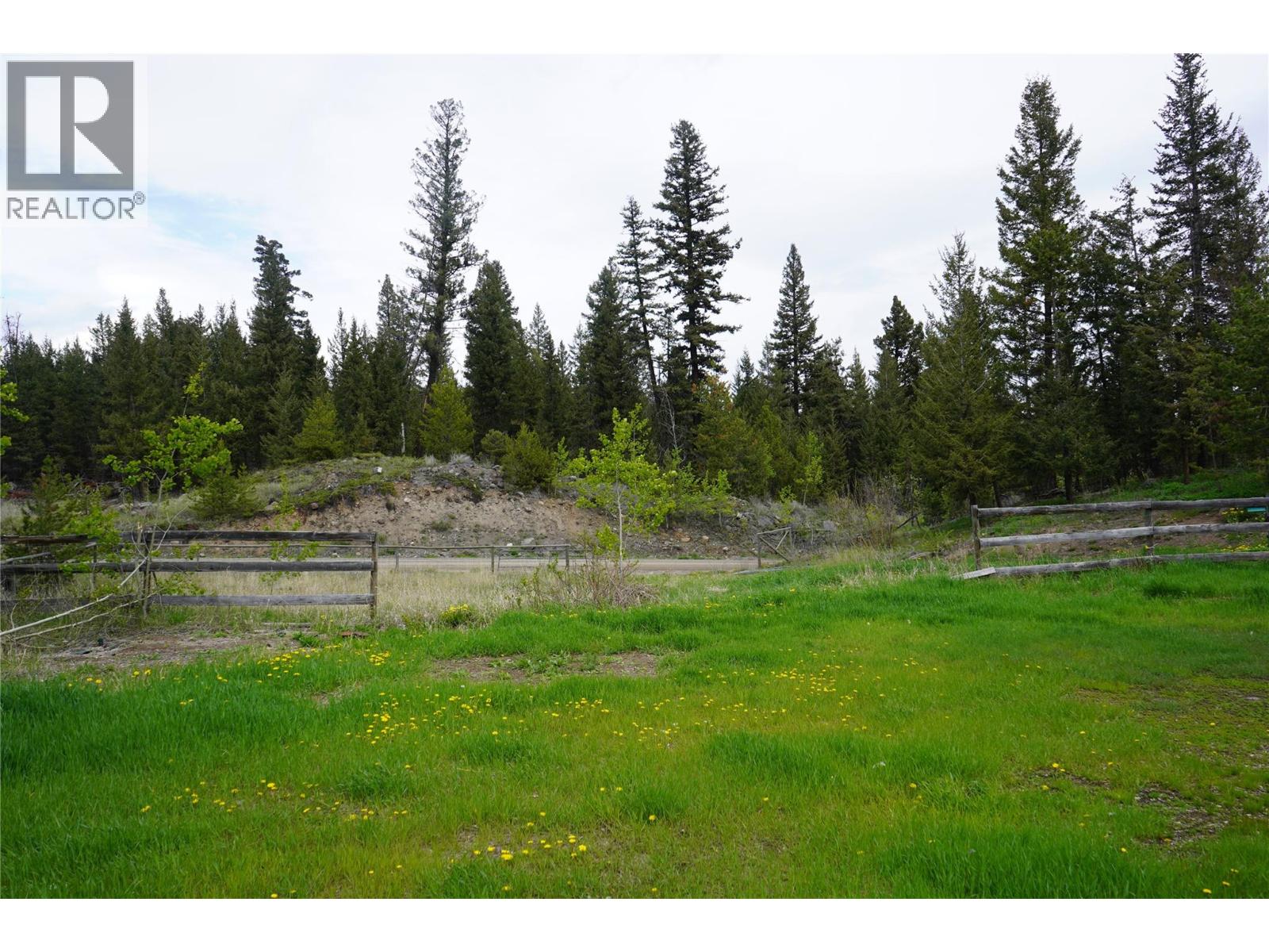 1741 Chasm Road, Clinton, British Columbia  V0K 1K0 - Photo 14 - 10385245