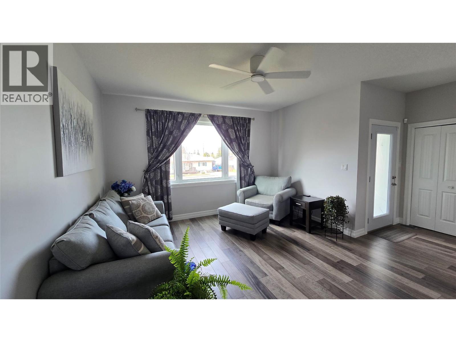 9108 8 Street, Dawson Creek, British Columbia  V1G 3N4 - Photo 7 - 10385891
