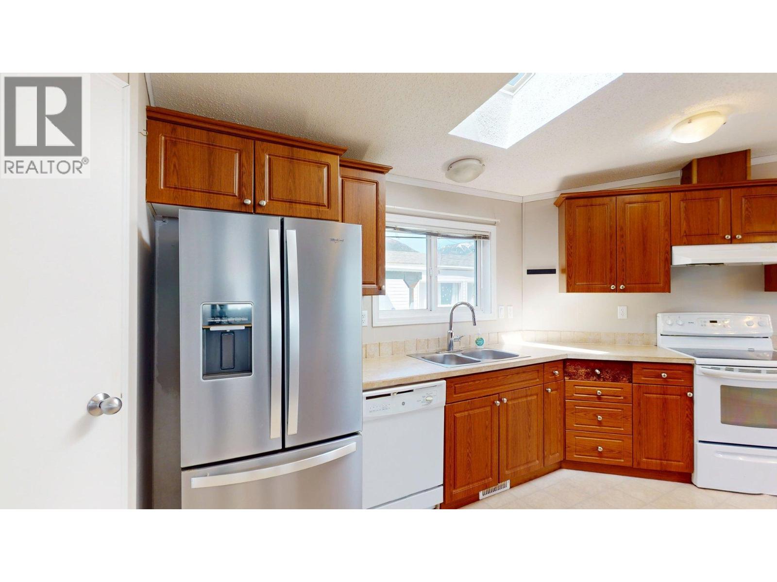 100 Aspen Drive Unit# 121, Sparwood, British Columbia  V0B 2G0 - Photo 12 - 10385883