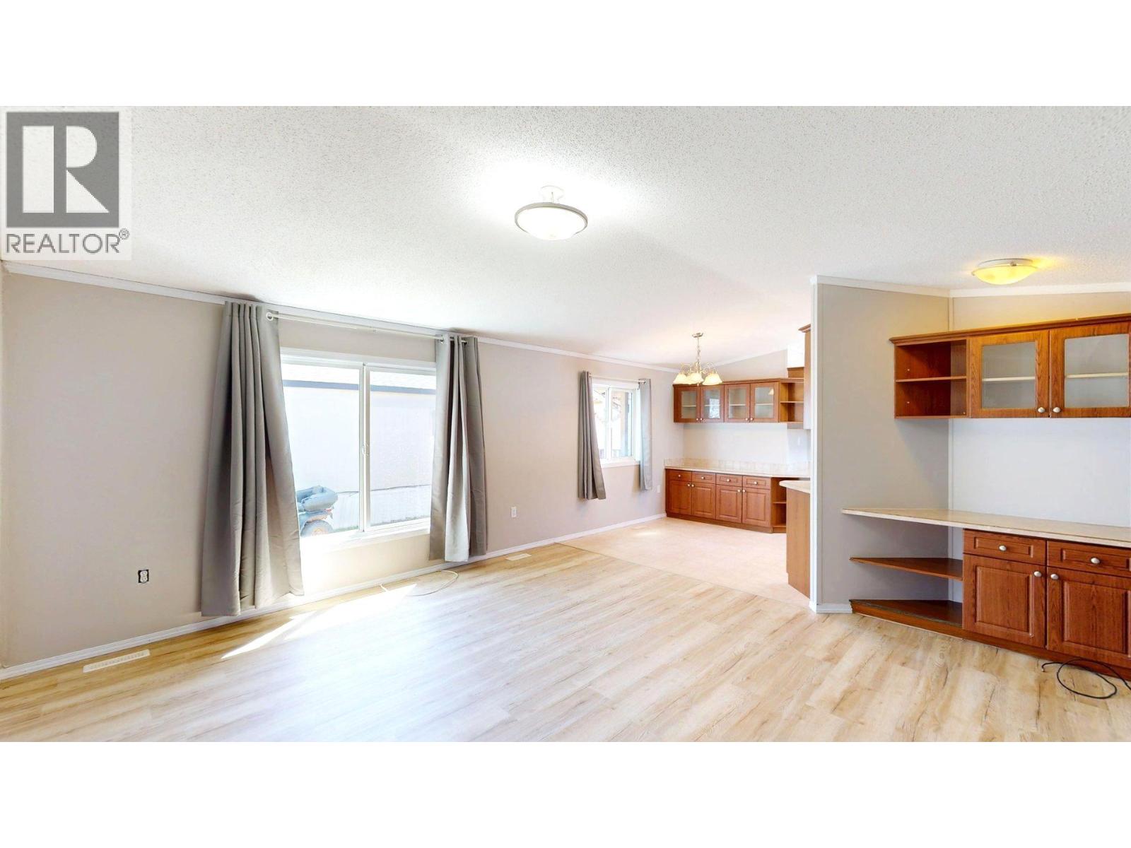 100 Aspen Drive Unit# 121, Sparwood, British Columbia  V0B 2G0 - Photo 3 - 10385883