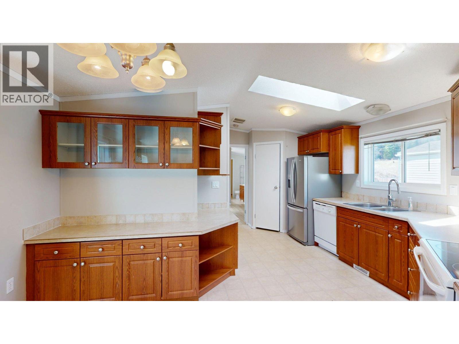 100 Aspen Drive Unit# 121, Sparwood, British Columbia  V0B 2G0 - Photo 7 - 10385883