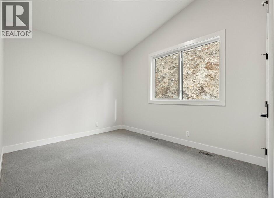 1221 Lone Pine Drive, Kelowna, British Columbia  V1P 0A5 - Photo 12 - 10385910