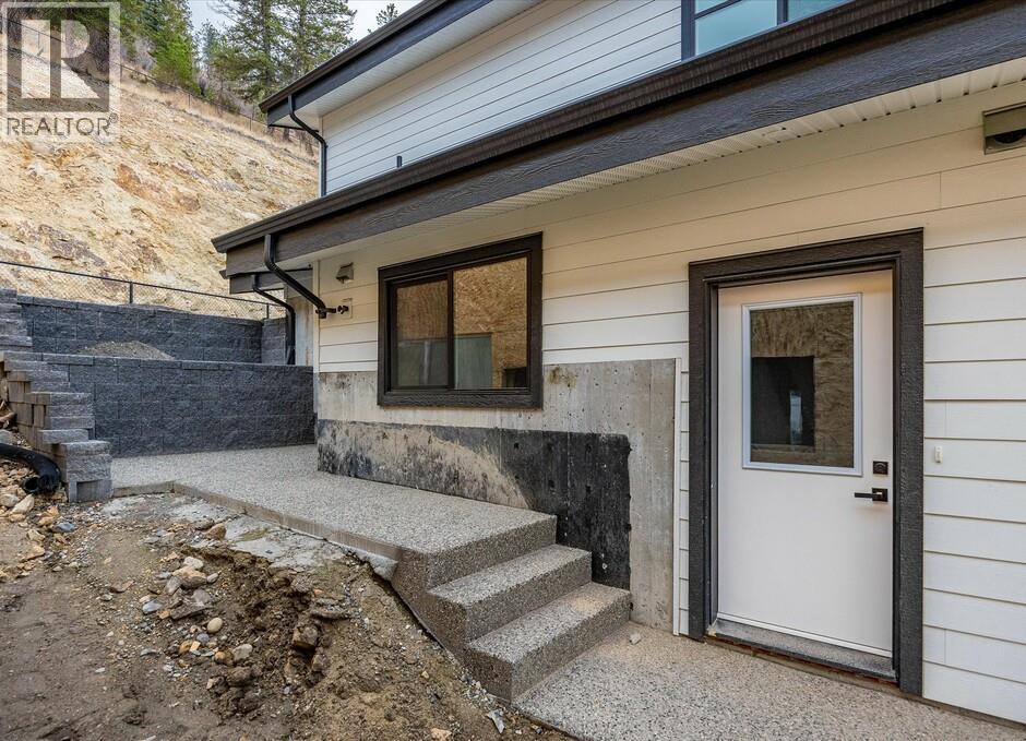 1221 Lone Pine Drive, Kelowna, British Columbia  V1P 0A5 - Photo 21 - 10385910