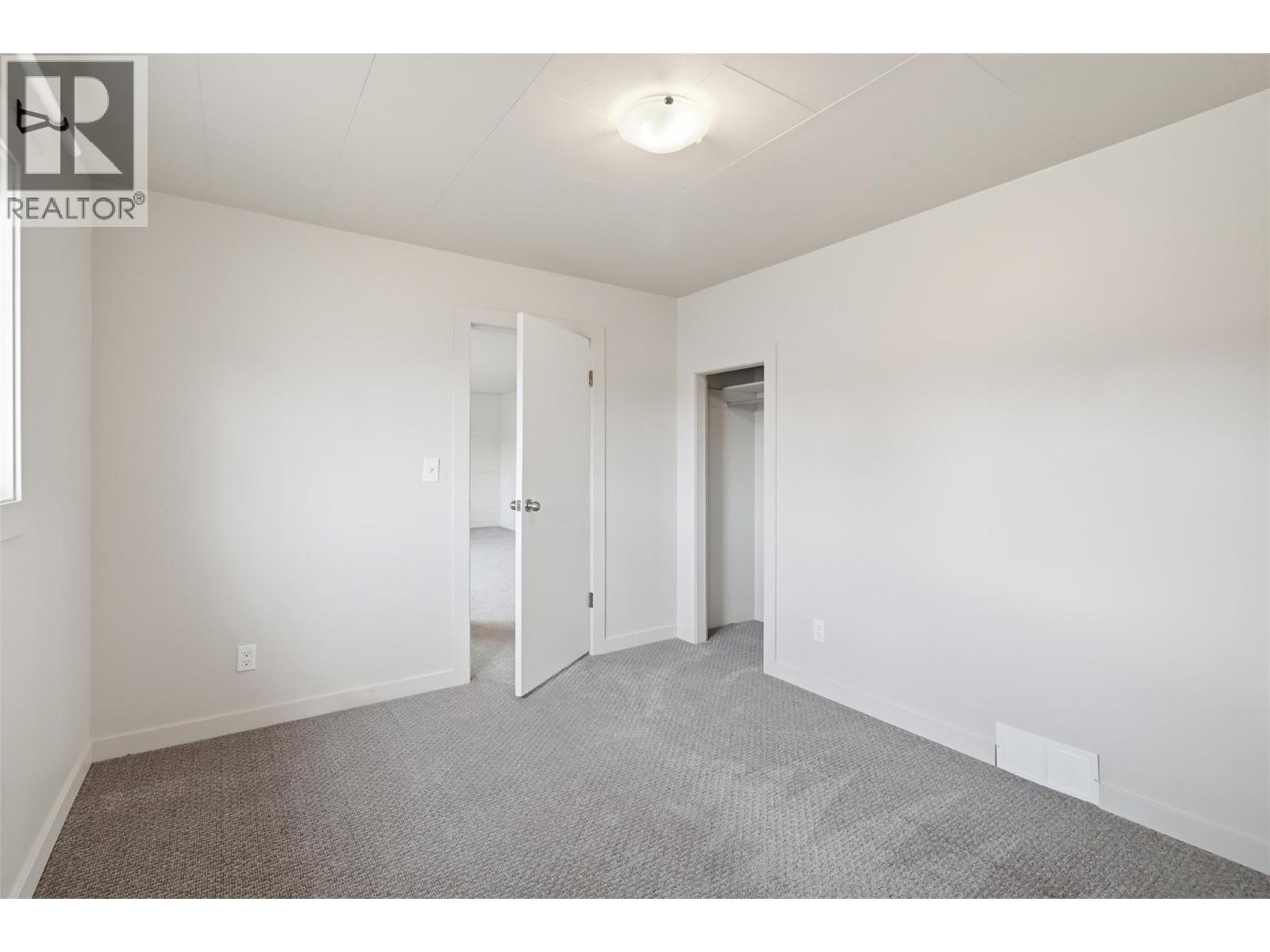 133 Cedar Street, Kamloops, British Columbia  V2B 1G2 - Photo 9 - 10385899
