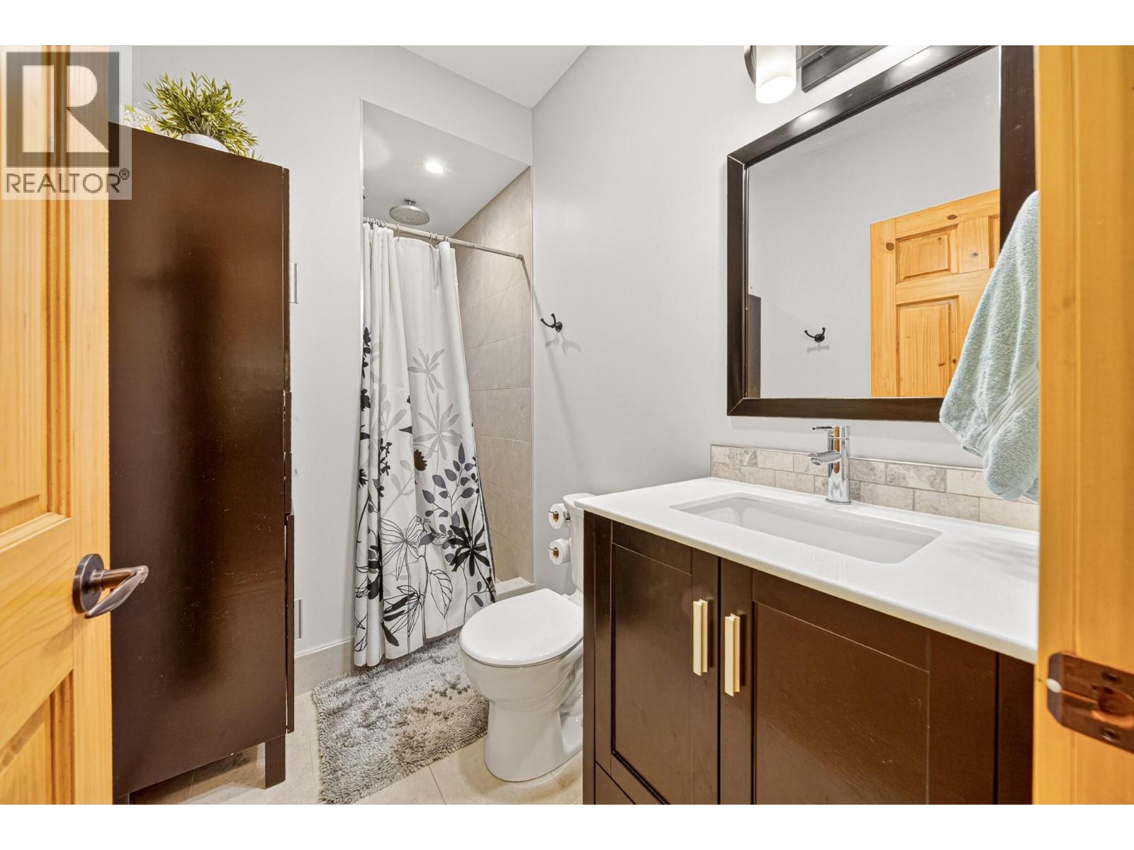 19 Alpine Trail Crescent, Fernie, British Columbia  V0B 1M5 - Photo 20 - 10383898