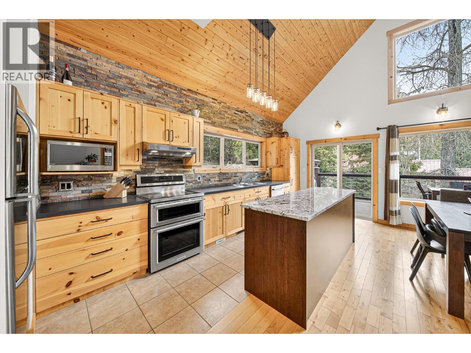 19 Alpine Trail Crescent, Fernie, British Columbia  V0B 1M5 - Photo 23 - 10383898