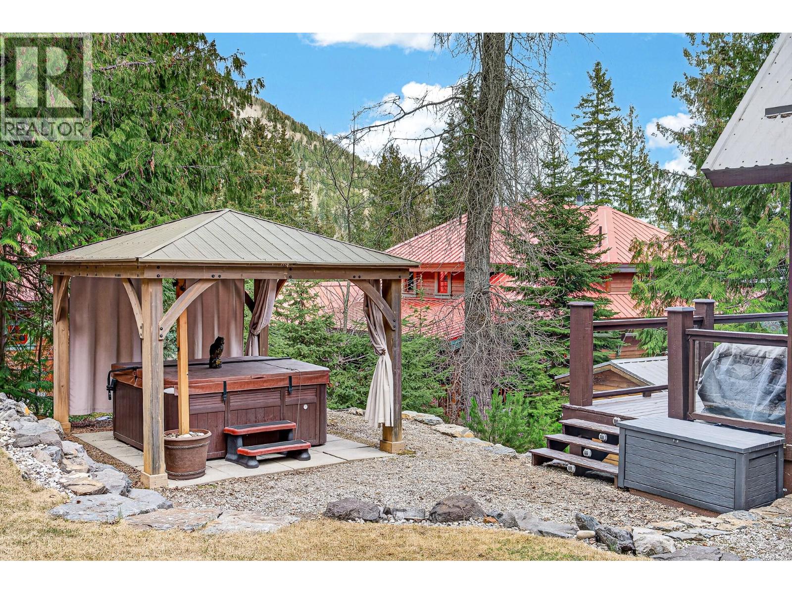 19 Alpine Trail Crescent, Fernie, British Columbia  V0B 1M5 - Photo 8 - 10383898