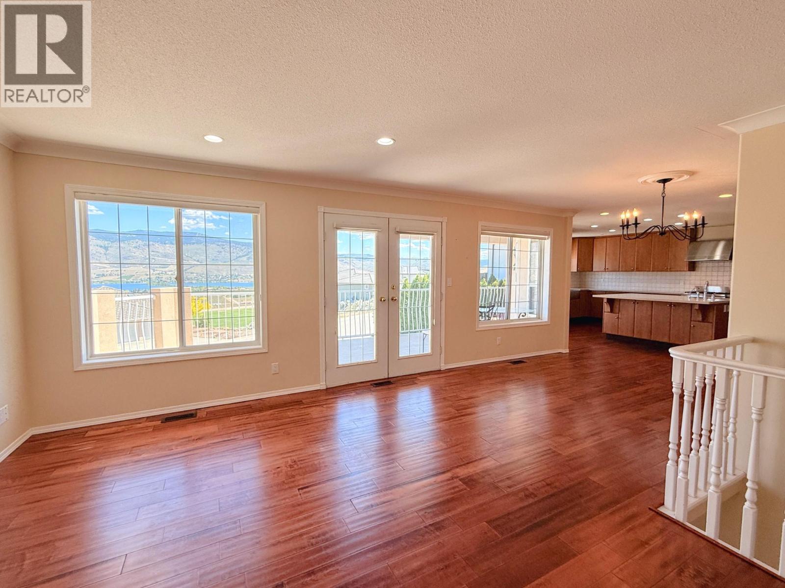 4016 Pebble Beach Drive, Osoyoos, British Columbia  V0H 1V4 - Photo 11 - 10383172