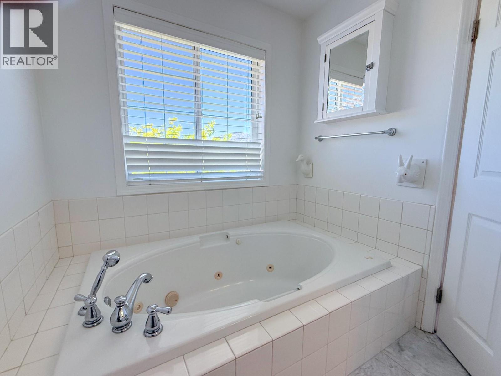 4016 Pebble Beach Drive, Osoyoos, British Columbia  V0H 1V4 - Photo 39 - 10383172
