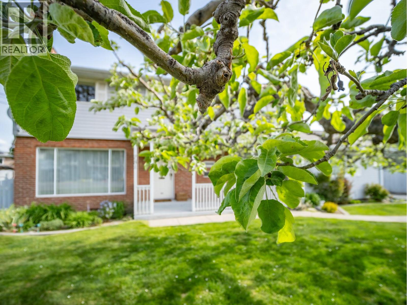 751 Ridgeview Terrace, Kamloops, British Columbia  V2B 4G8 - Photo 43 - 10385911