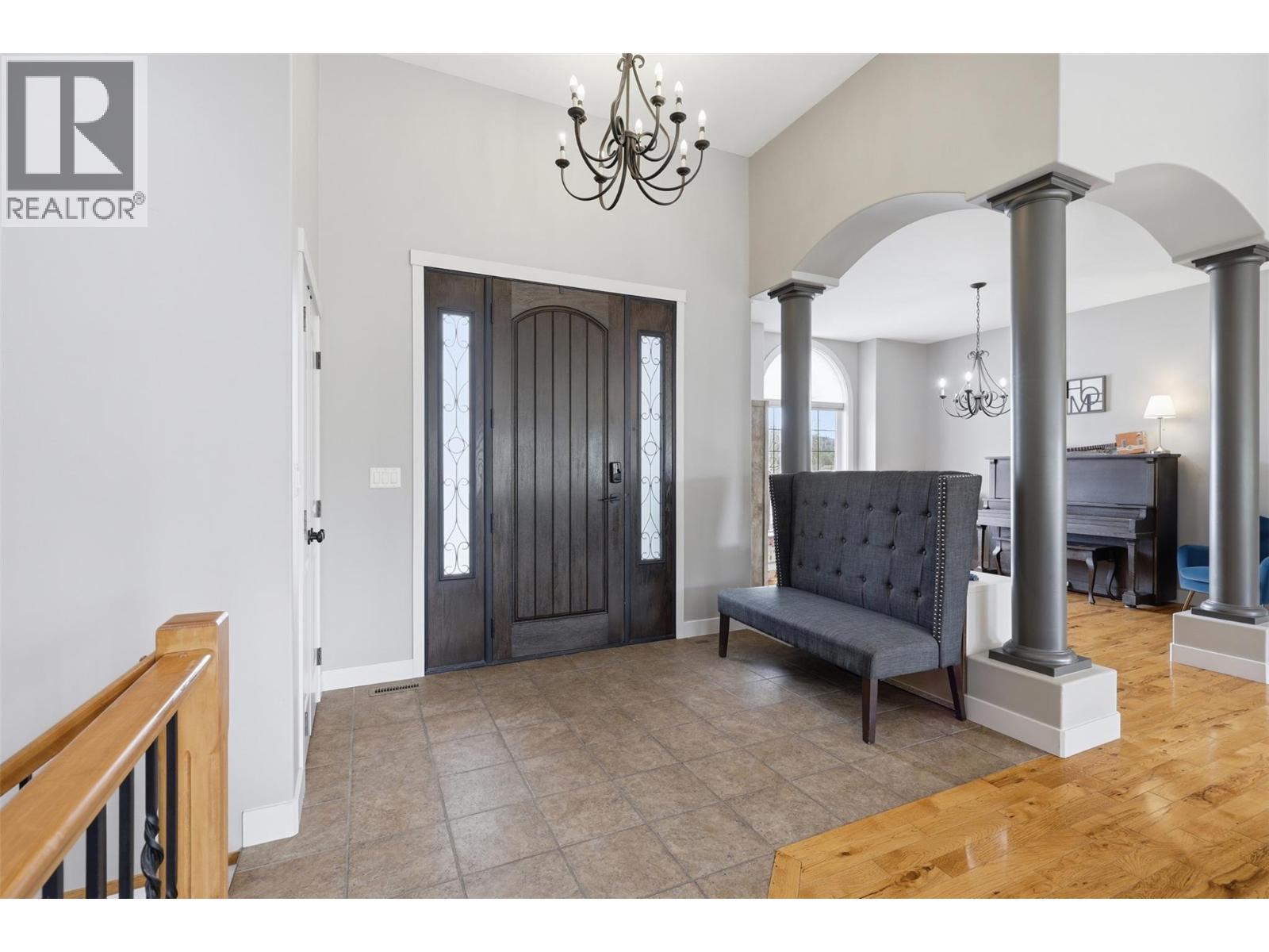 2001 Hugh Allan Drive, Kamloops, British Columbia  V1S 2B6 - Photo 6 - 10375682