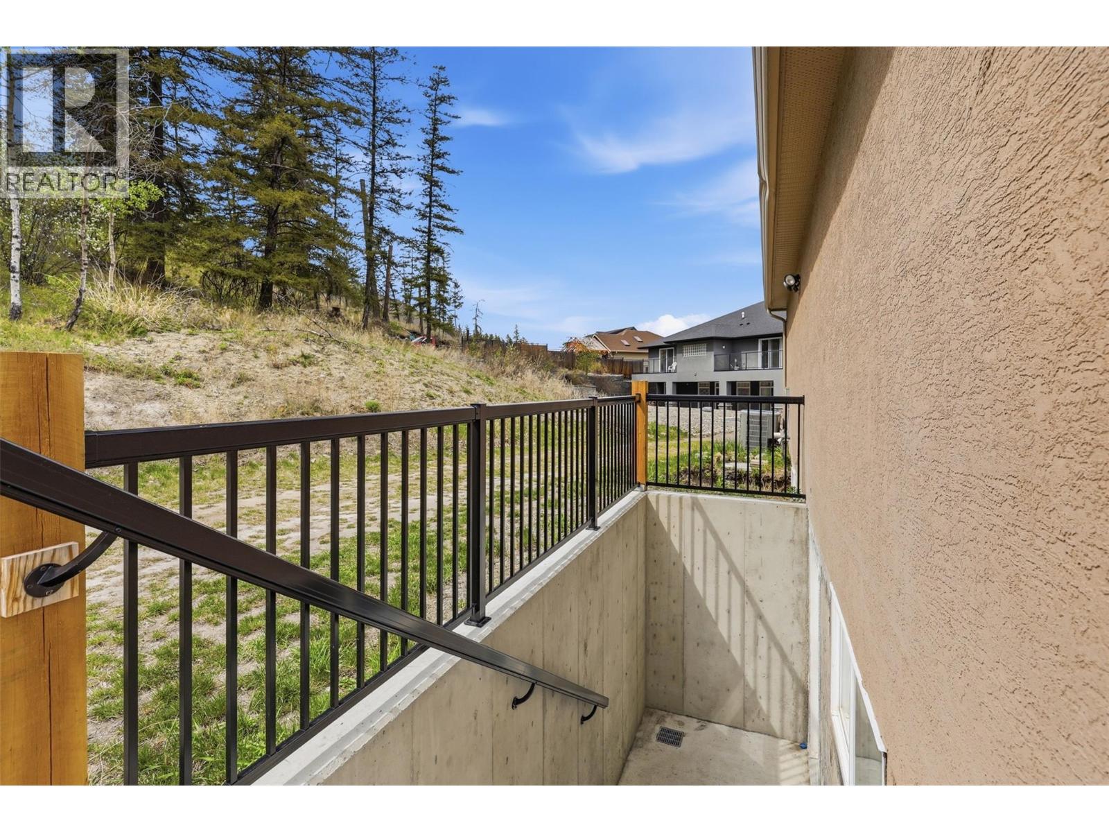 2001 Hugh Allan Drive, Kamloops, British Columbia  V1S 2B6 - Photo 69 - 10375682