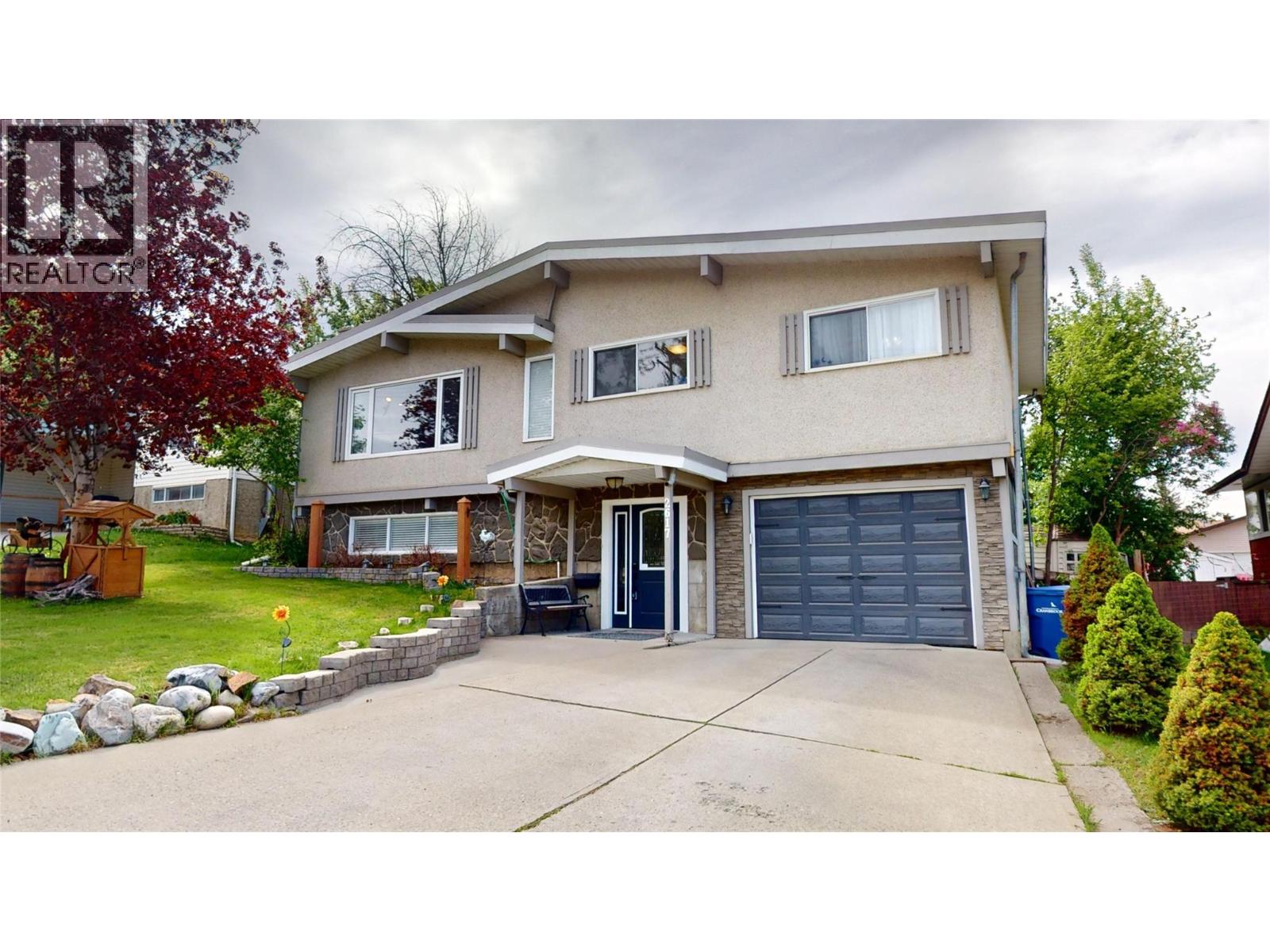 2617 2nd Street S, Cranbrook, British Columbia  V1C 1E3 - Photo 1 - 10385791