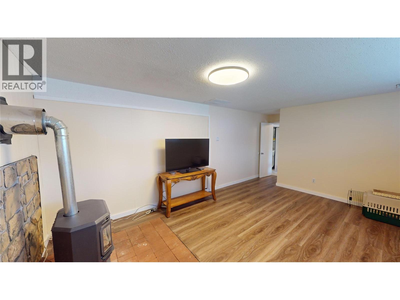 2617 2nd Street S, Cranbrook, British Columbia  V1C 1E3 - Photo 8 - 10385791