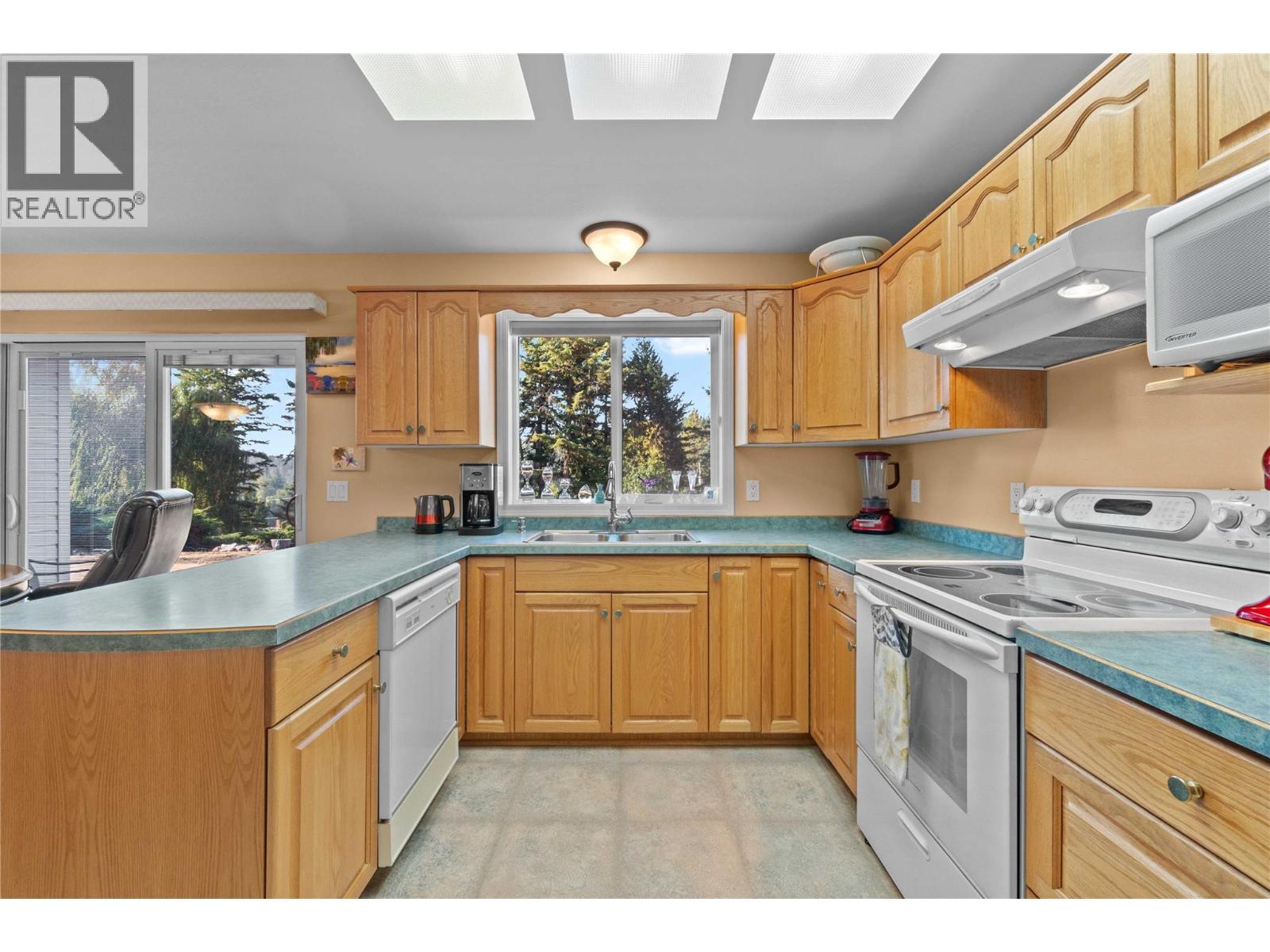 760 Mobley Road, Tappen, British Columbia  V0E 2X1 - Photo 13 - 10381937