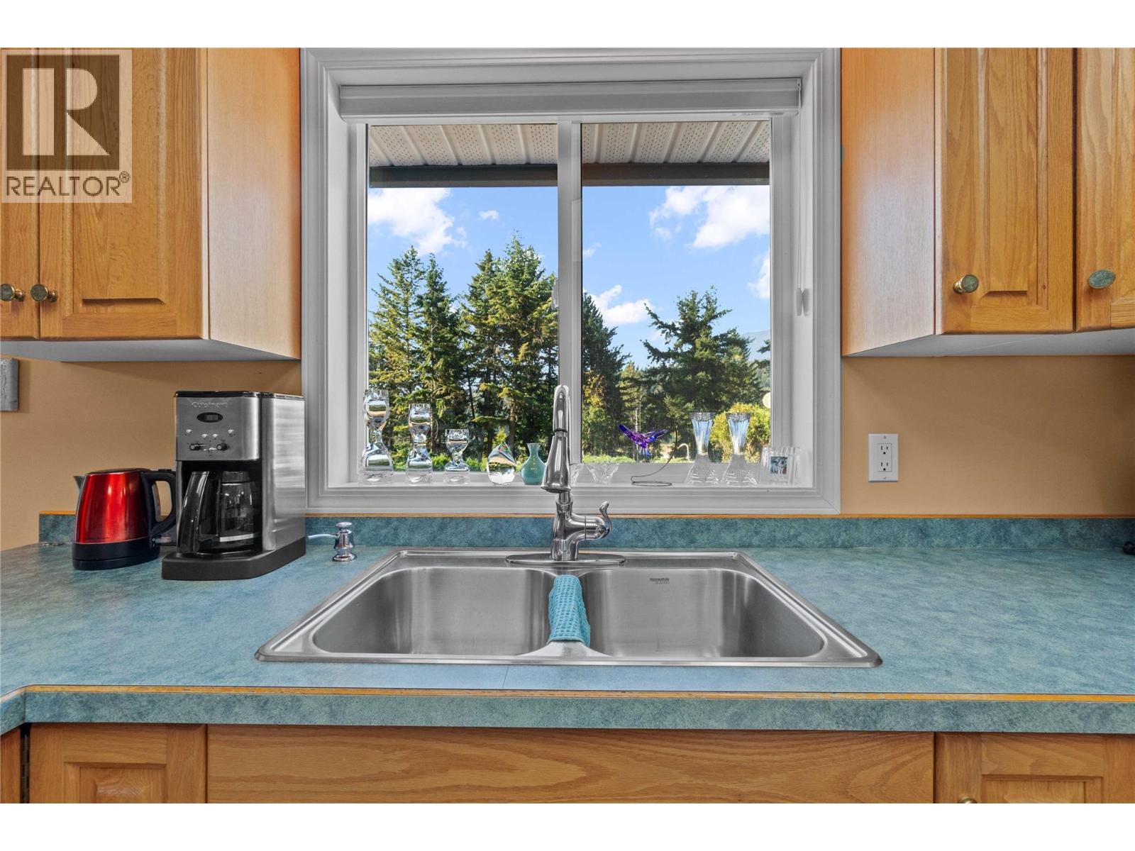 760 Mobley Road, Tappen, British Columbia  V0E 2X1 - Photo 14 - 10381937