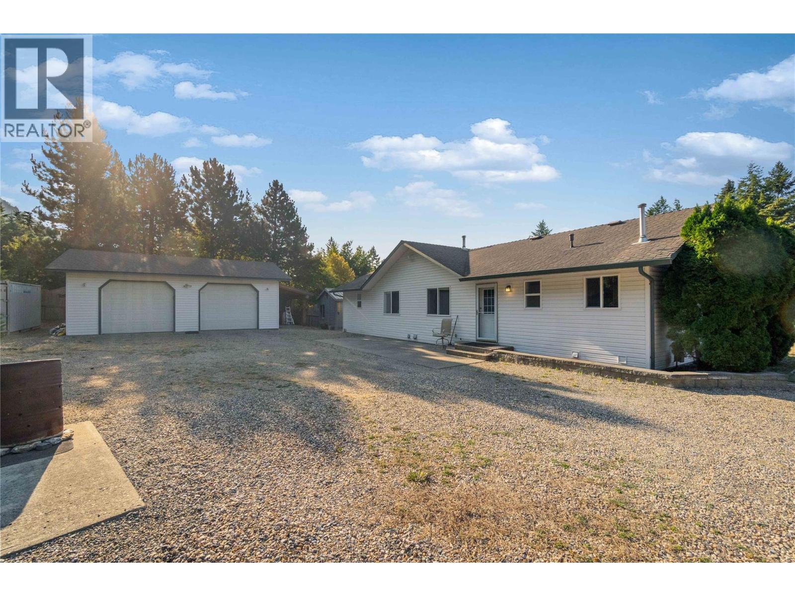 760 Mobley Road, Tappen, British Columbia  V0E 2X1 - Photo 5 - 10381937