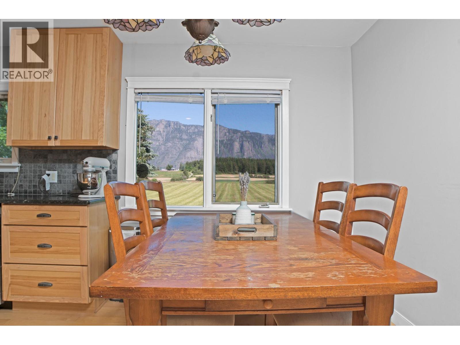 2315 16th Street, Lister, British Columbia  V0B 1G2 - Photo 13 - 10385645