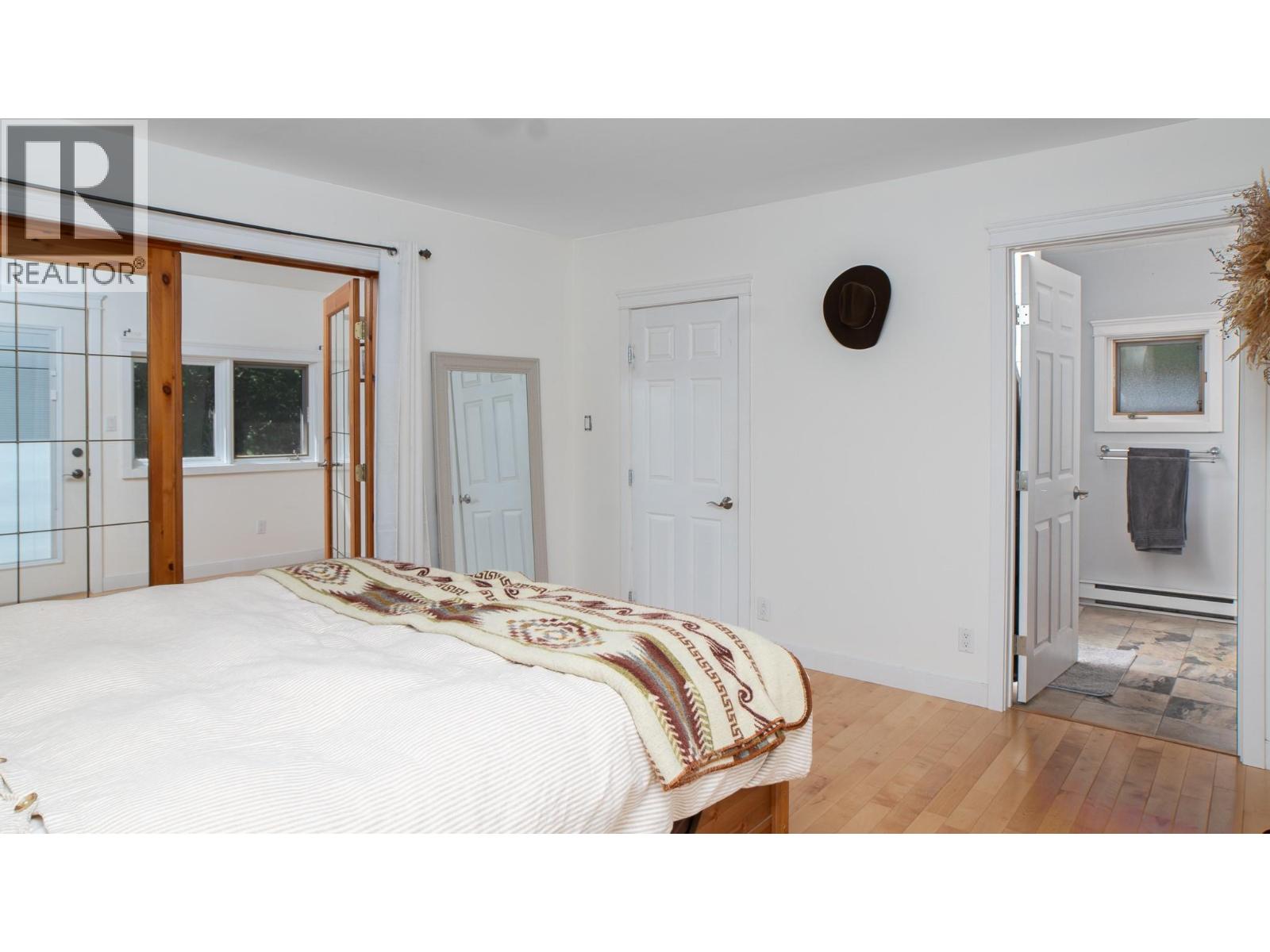 2315 16th Street, Lister, British Columbia  V0B 1G2 - Photo 19 - 10385645