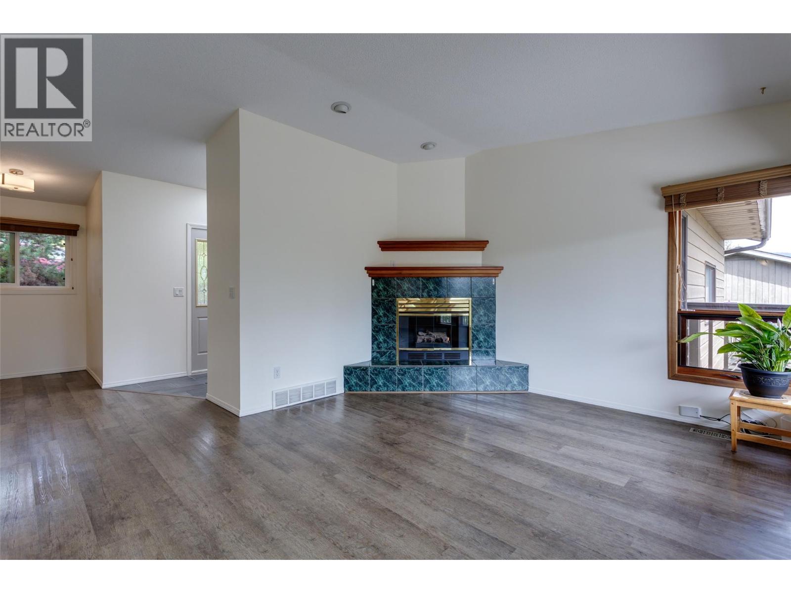 11075 Eva Road, Lake Country, British Columbia  V4V 1H4 - Photo 10 - 10385872