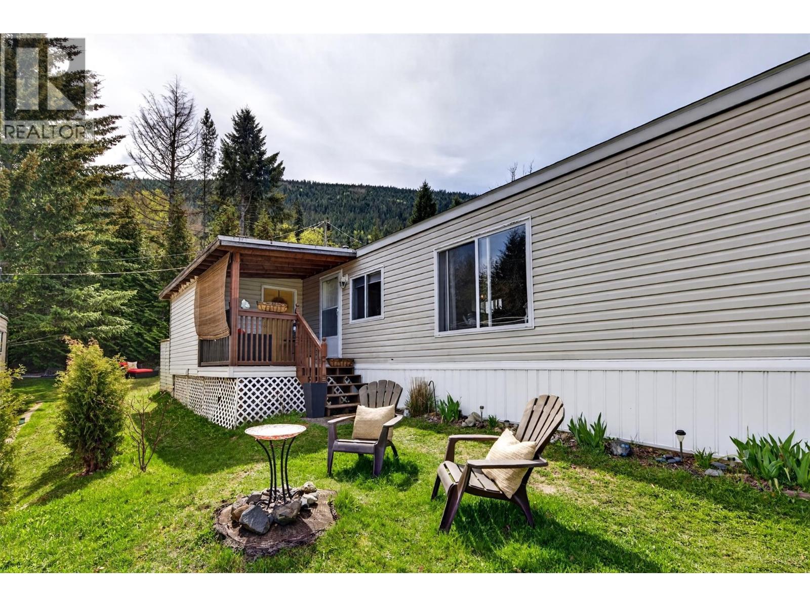 1554 Granite Road Unit# 32, Nelson, British Columbia  V1L 6T6 - Photo 2 - 10385855