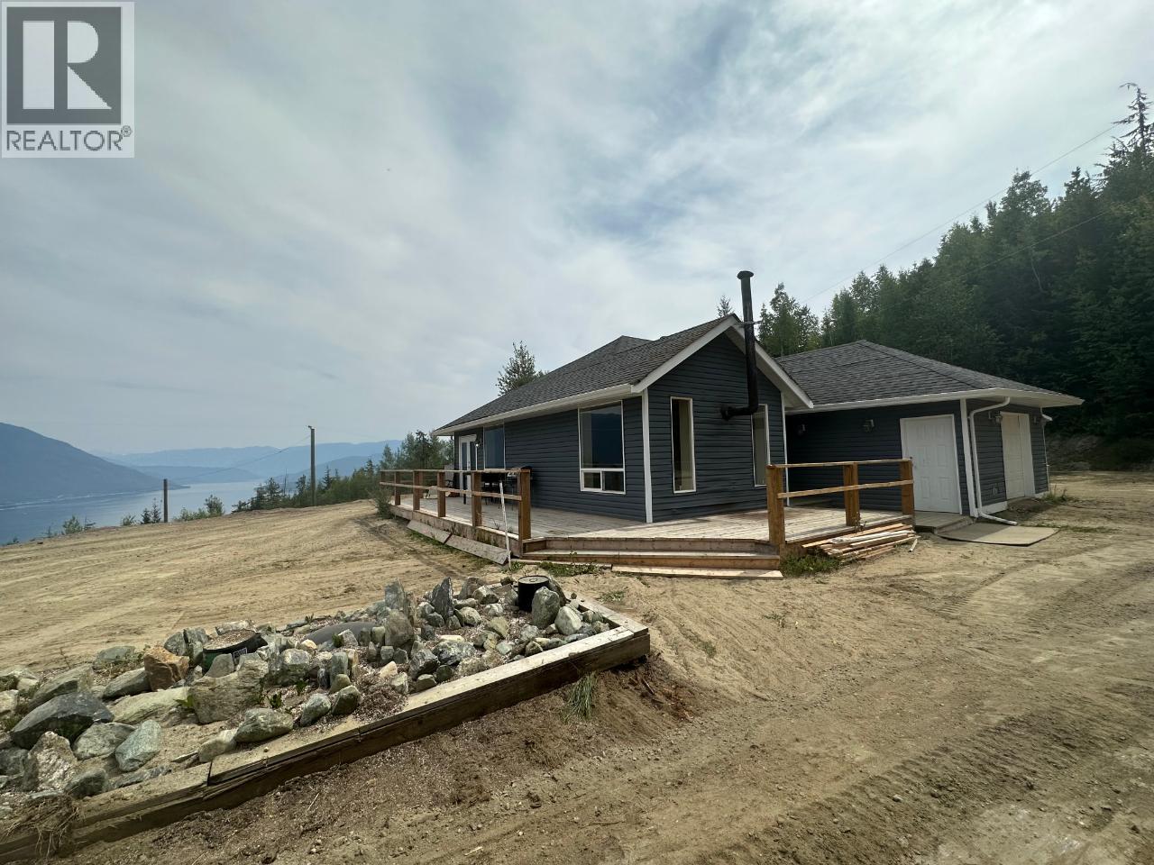 4652 Rose Crescent, Eagle Bay, British Columbia  V0E 1T0 - Photo 3 - 10385922