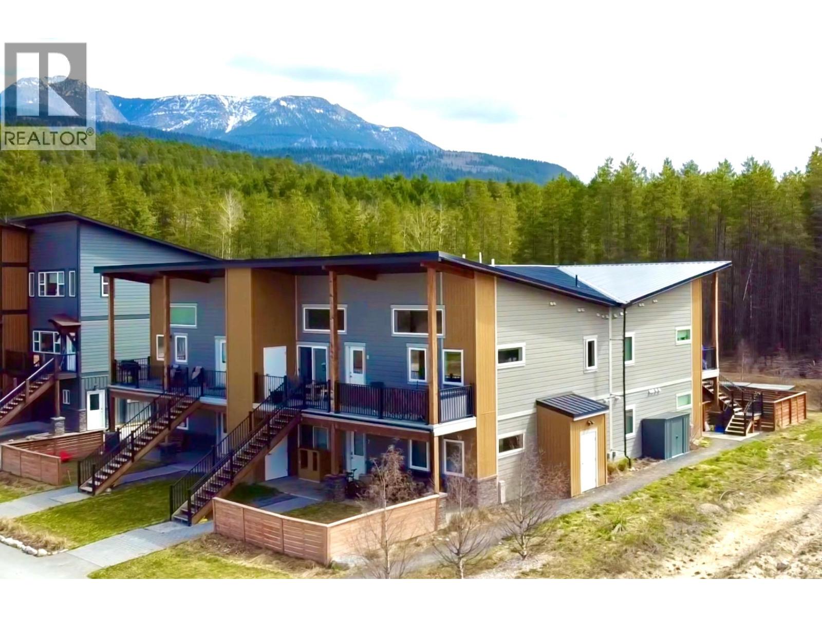 1512 Granite Drive Unit# 11, Golden, British Columbia  V0A 1H3 - Photo 1 - 10385862